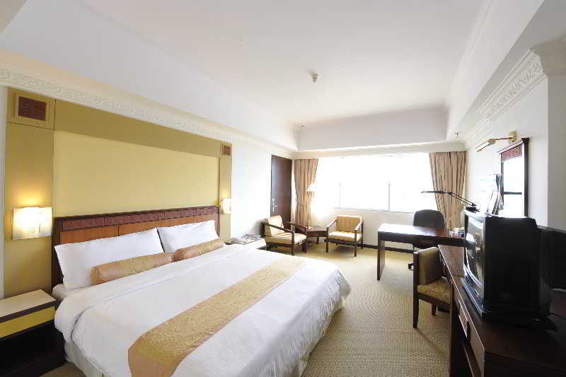Grand Margherita Hotel Kuching Ngoại thất bức ảnh