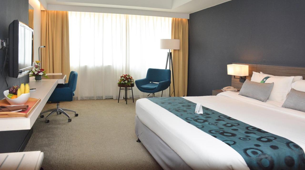 Grand Margherita Hotel Kuching Ngoại thất bức ảnh