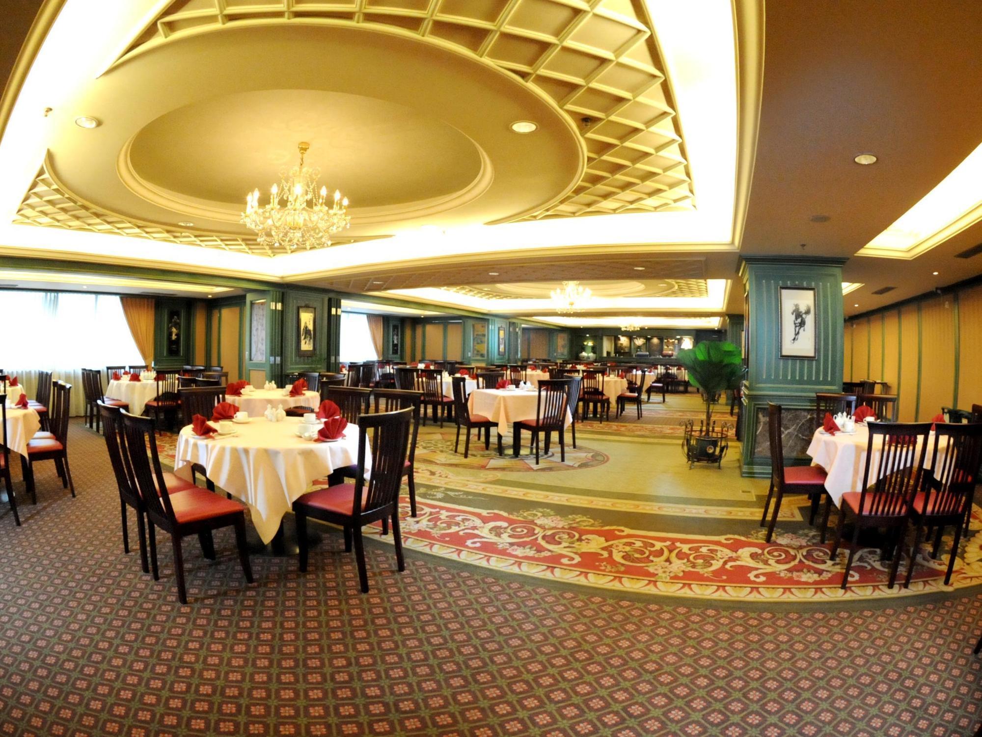 Grand Margherita Hotel Kuching Ngoại thất bức ảnh
