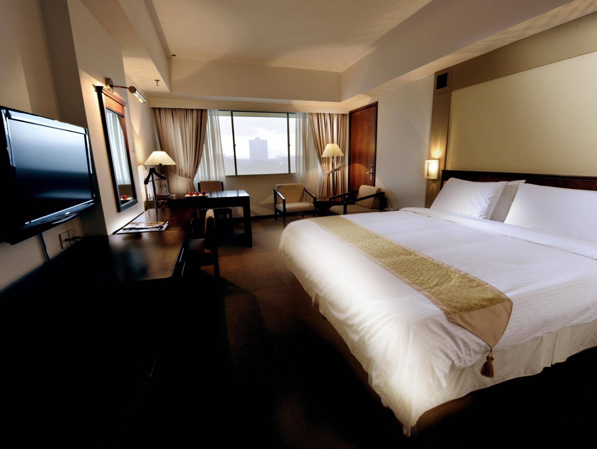 Grand Margherita Hotel Kuching Ngoại thất bức ảnh