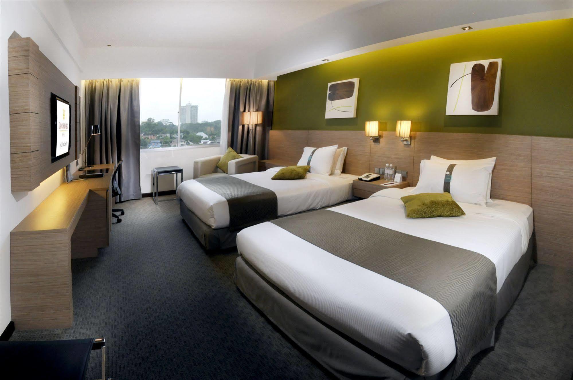 Grand Margherita Hotel Kuching Ngoại thất bức ảnh